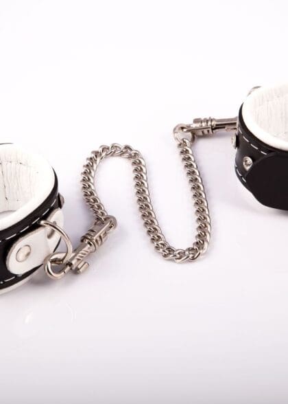 Kajdanki Damskie Na Ręce Białe Whips