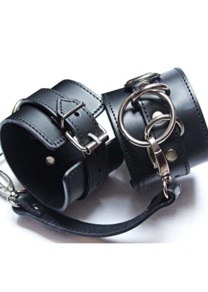 Czarne Skórzane Kajdanki Megan Karess